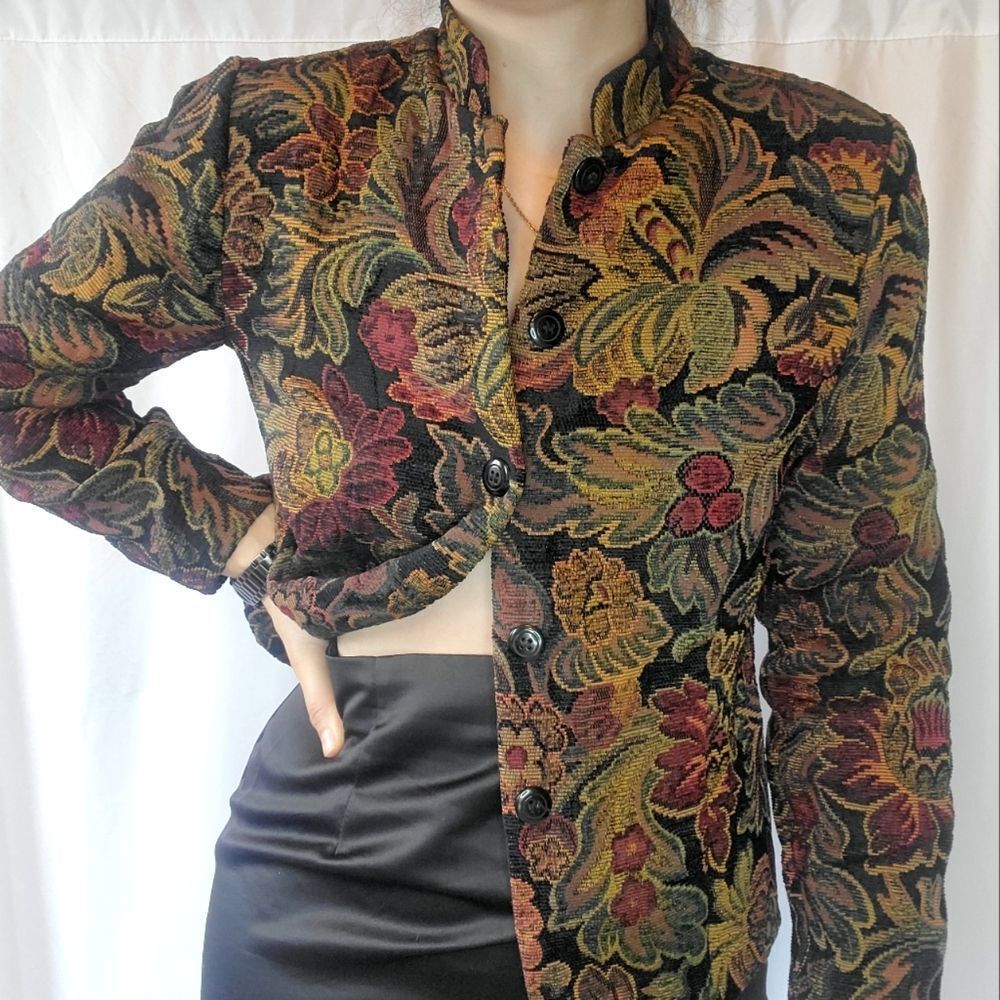 Mandarin collar tapestry floral jacket - Picture 4 of 10